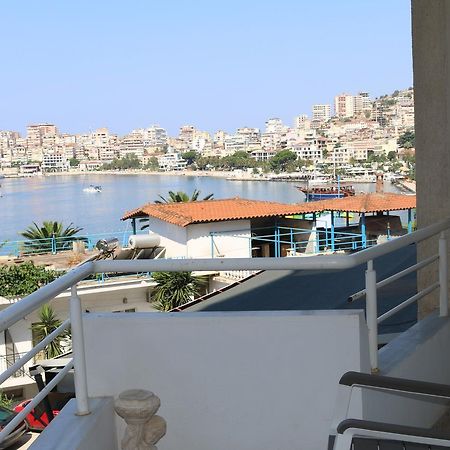 Robin Sea View Apartment Sarandë Exterior foto